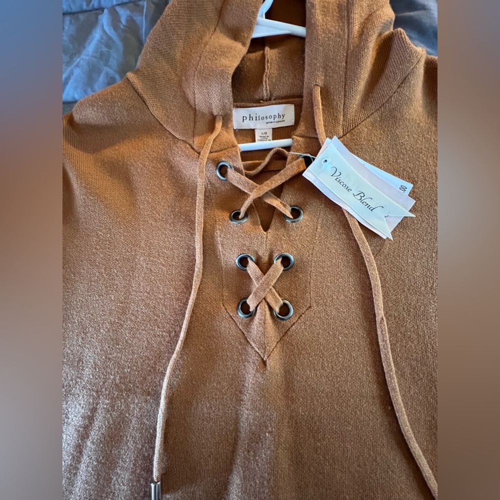 NWT Philosophy Light hazelnut sweater hoodie. Women’s size large. Ribbed bottom - Picture 3 of 7
